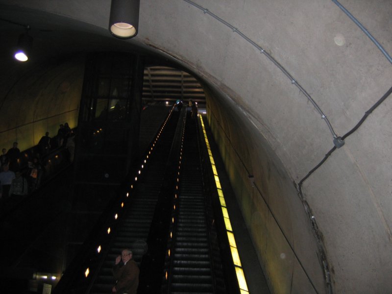 metroescalator.jpg